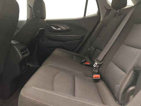 Used 2023 GMC Terrain SLE w/ Driver Convenience Package FWD image 18