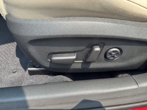 Used 2015 Hyundai Sonata Limited w/ Option Group 05 FWD image 11