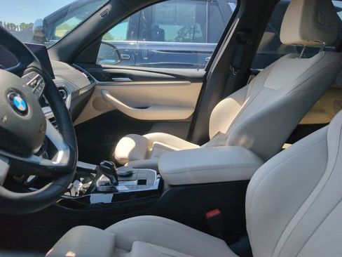 Used 2024 BMW X3 sDrive30i w/ Premium Package w/ZPA RWD image 2