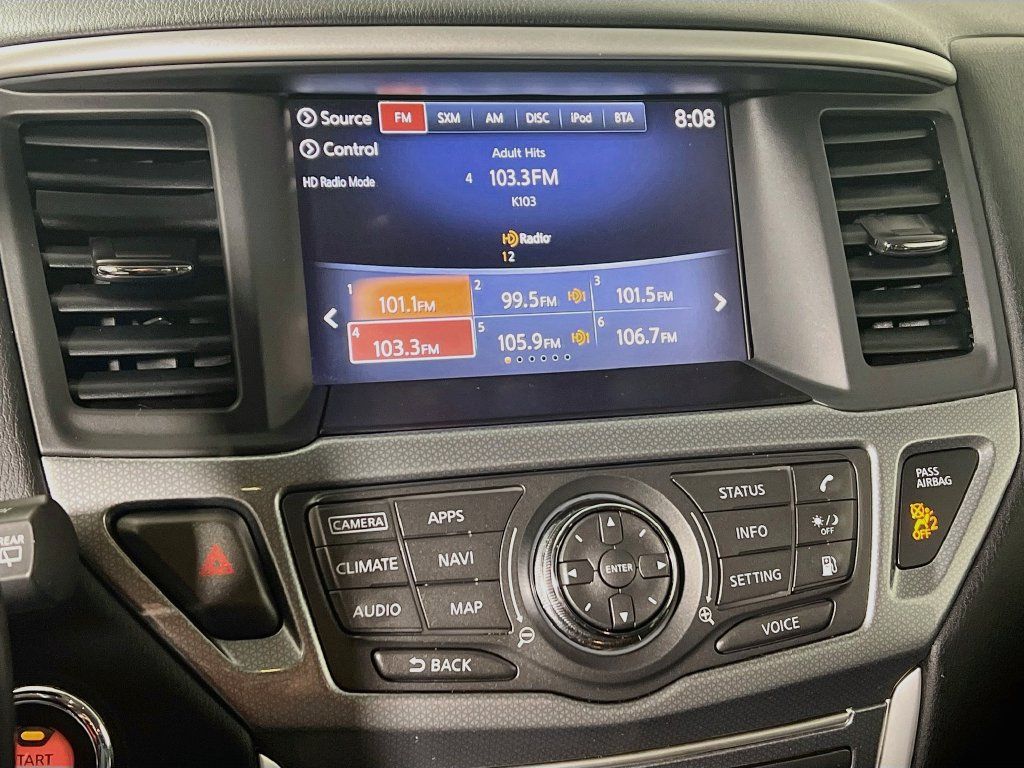 Used 2019 Nissan Pathfinder SL AWD/4WD image 14