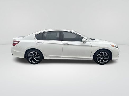 Used 2016 Honda Accord EX-L image 8