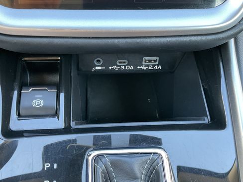 Used 2025 Subaru Legacy Premium AWD/4WD image 15