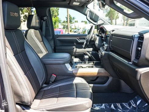 Used 2023 Chevrolet Silverado 1500 High Country w/ High Country Premium Package AWD/4WD image 17