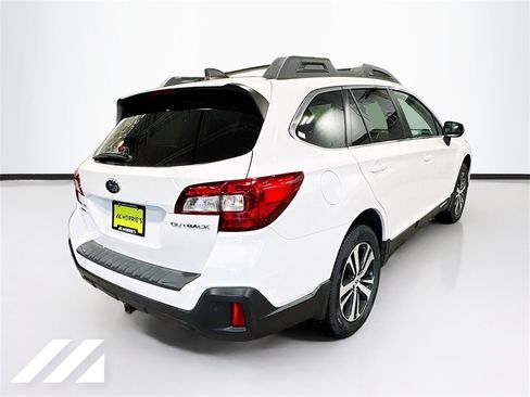 Used 2019 Subaru Outback 2.5i Limited w/ Popular Package #2 image 5