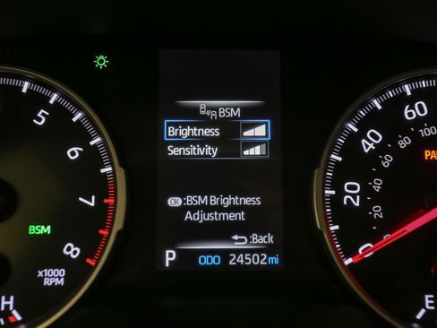 Used 2022 Toyota RAV4 XLE w/ XLE Grade Weather Package AWD/4WD image 39
