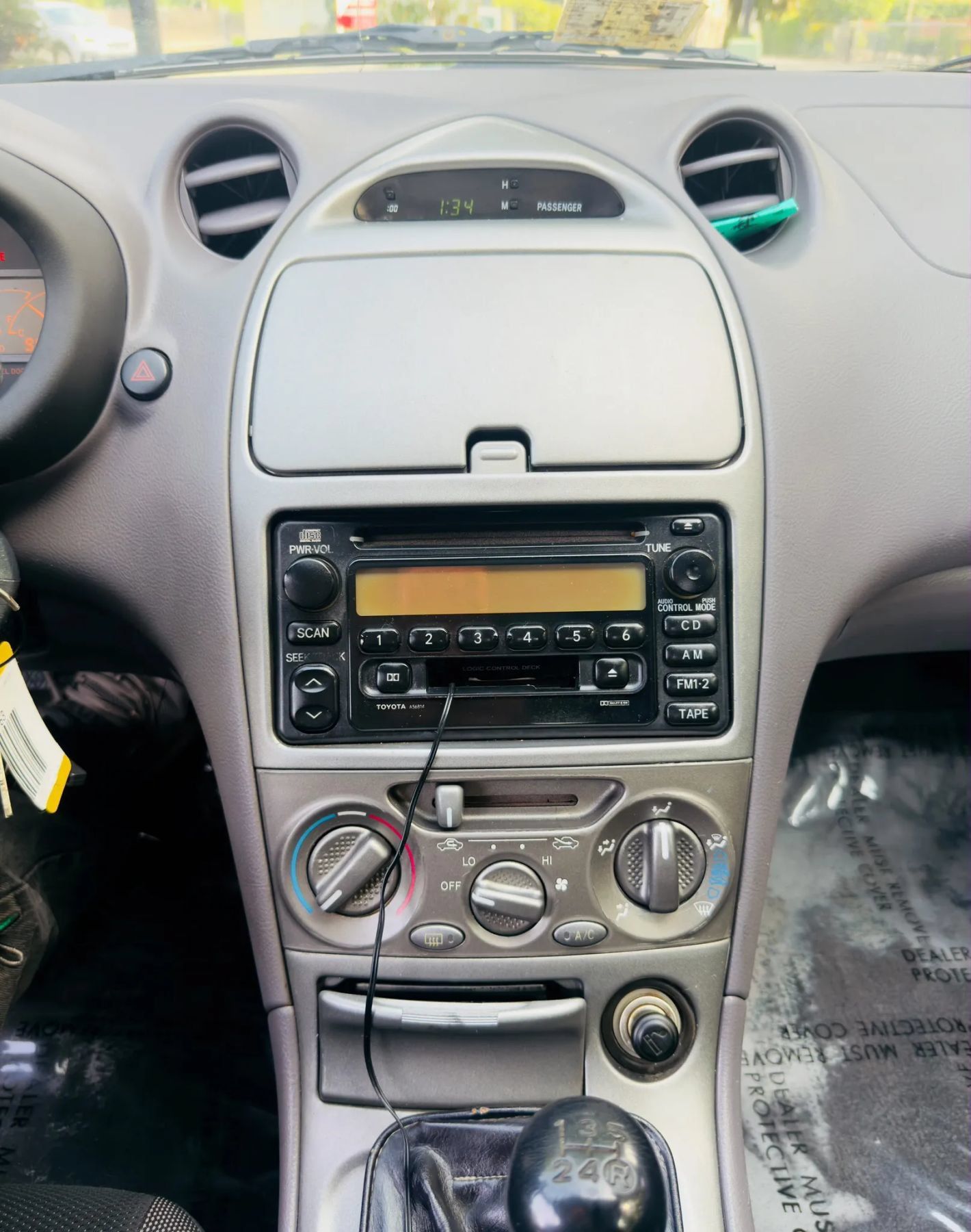 Used 2000 Toyota Celica GT FWD image 14