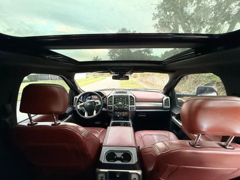 Used 2019 Ford F250 Platinum w/ Platinum Ultimate Package image 11