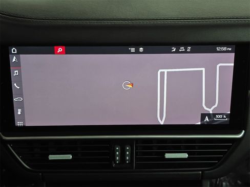 Used 2019 Porsche Cayenne Turbo image 18