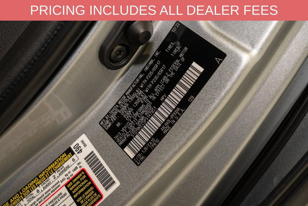 Certified 2023 Toyota Sienna XLE FWD image 22