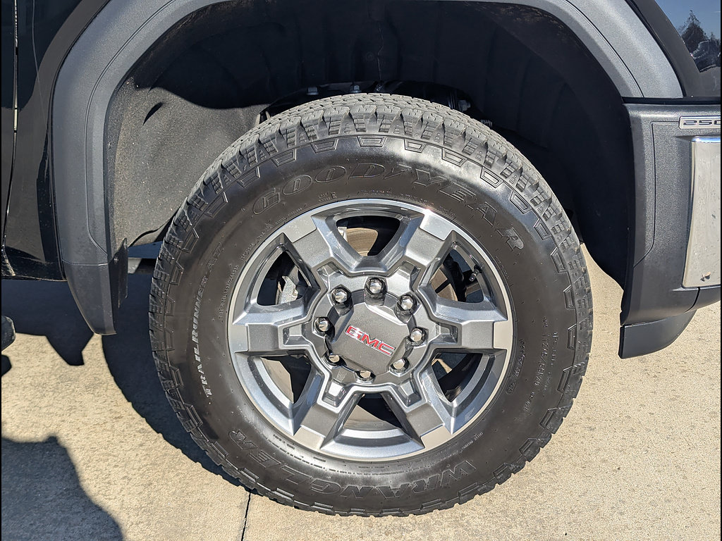 Certified 2025 GMC Sierra 2500 SLE AWD/4WD image 16