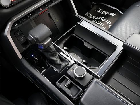 Used 2024 Toyota Tundra Platinum image 29