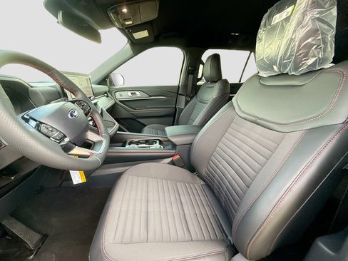 New 2026 Ford Explorer ST-Line w/ ST-Line Street Pack RWD image 30