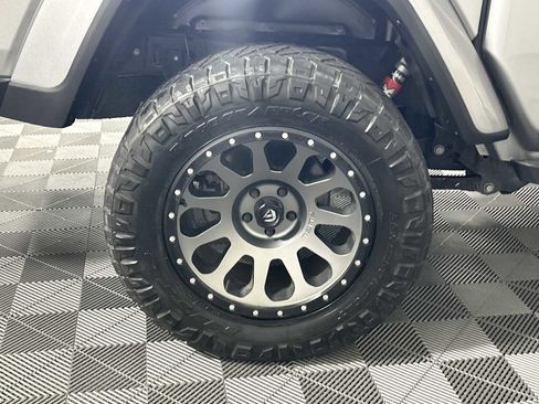 Used 2020 Jeep Gladiator Sport w/ Quick Order Package 24S image 21