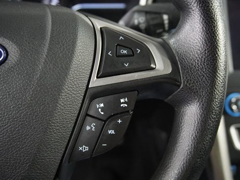 Used 2020 Ford Fusion SE FWD image 16