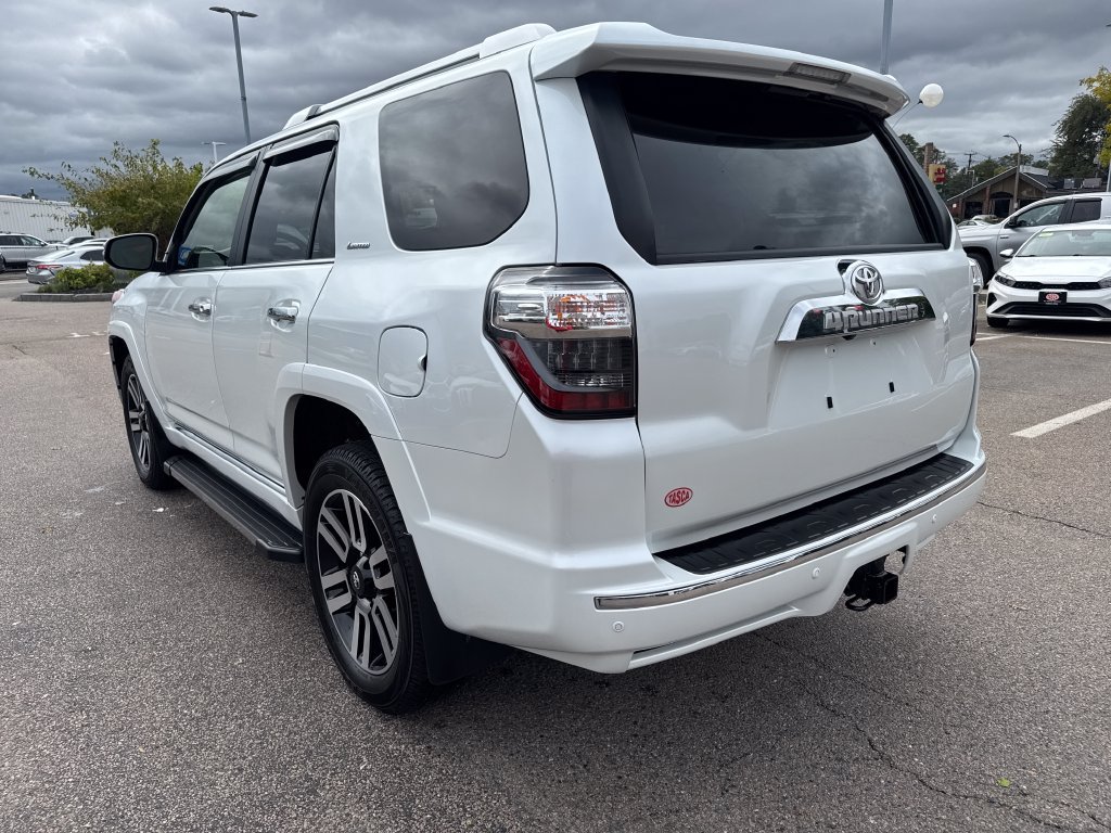 Used 2024 Toyota 4Runner Limited AWD/4WD image 5