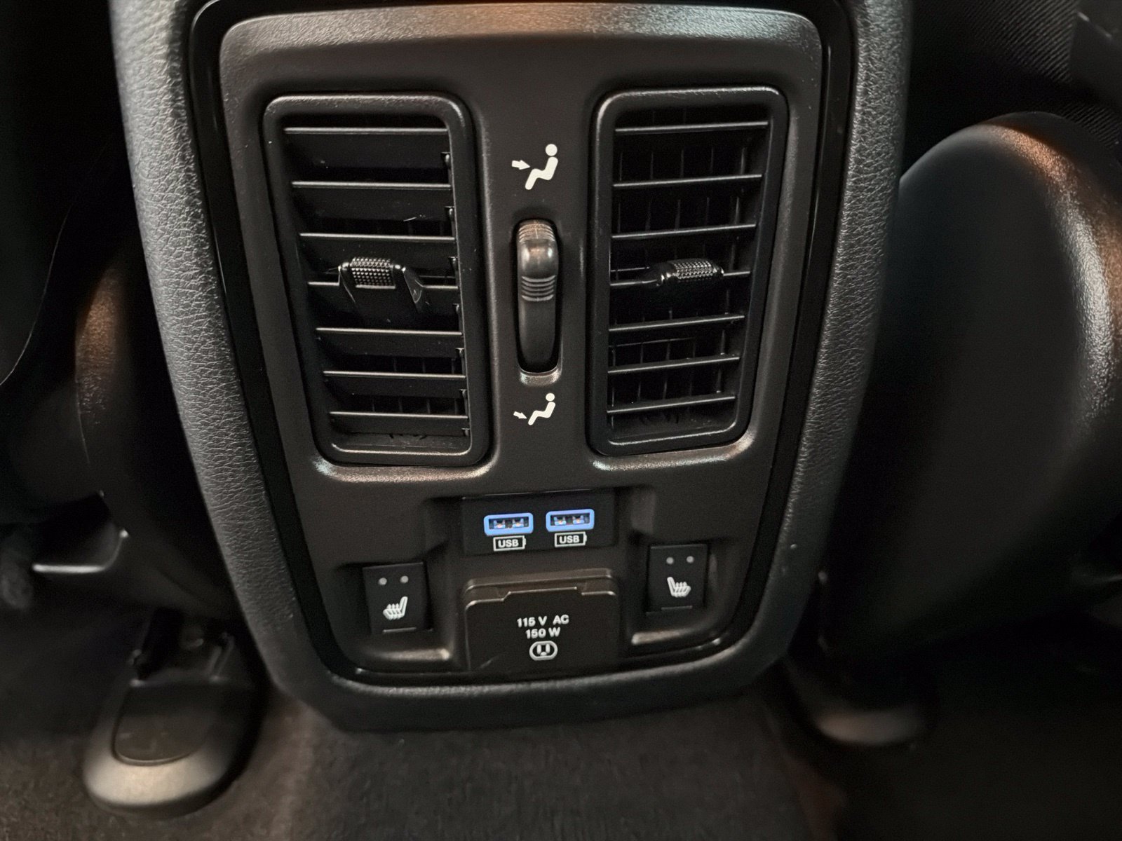 Used 2024 Dodge Durango GT AWD/4WD image 16