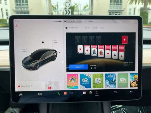 Used 2023 Tesla Model 3 Standard Range image 21