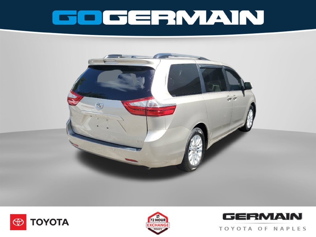 Used 2017 Toyota Sienna XLE w/ XLE Navigation Package FWD image 10