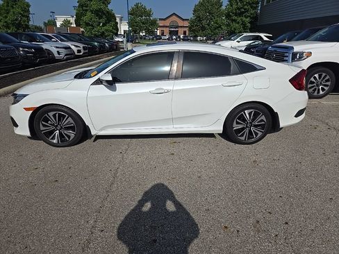 Used 2018 Honda Civic EX-L image 8
