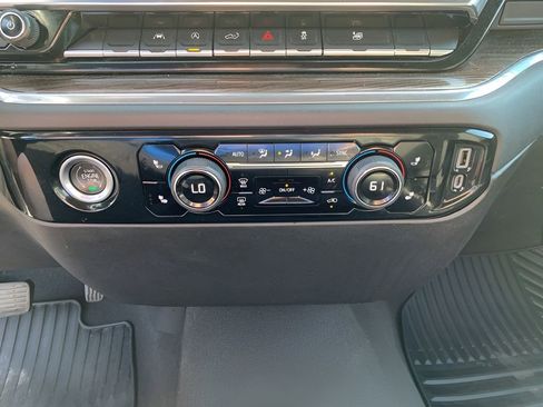 Used 2023 Chevrolet Silverado 1500 RST image 22