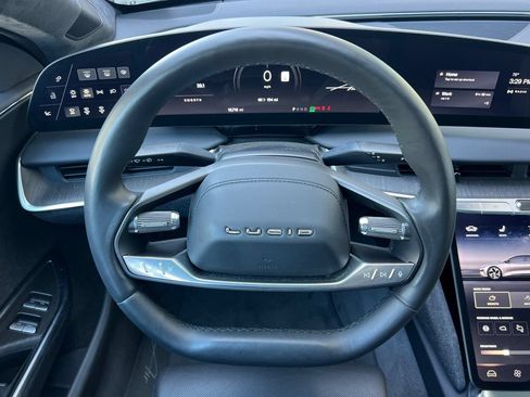 Used 2025 Lucid Air Touring AWD/4WD image 17