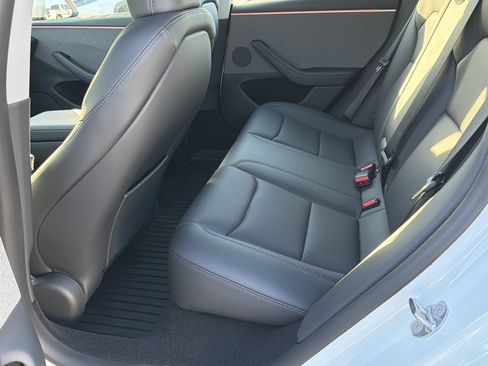 Used 2025 Tesla Model 3 Long Range image 26