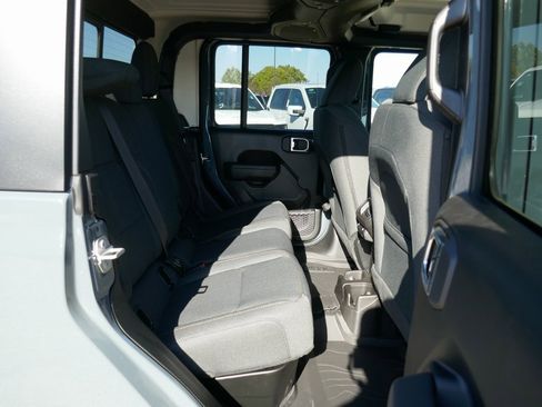 New 2026 Jeep Gladiator Willys image 13