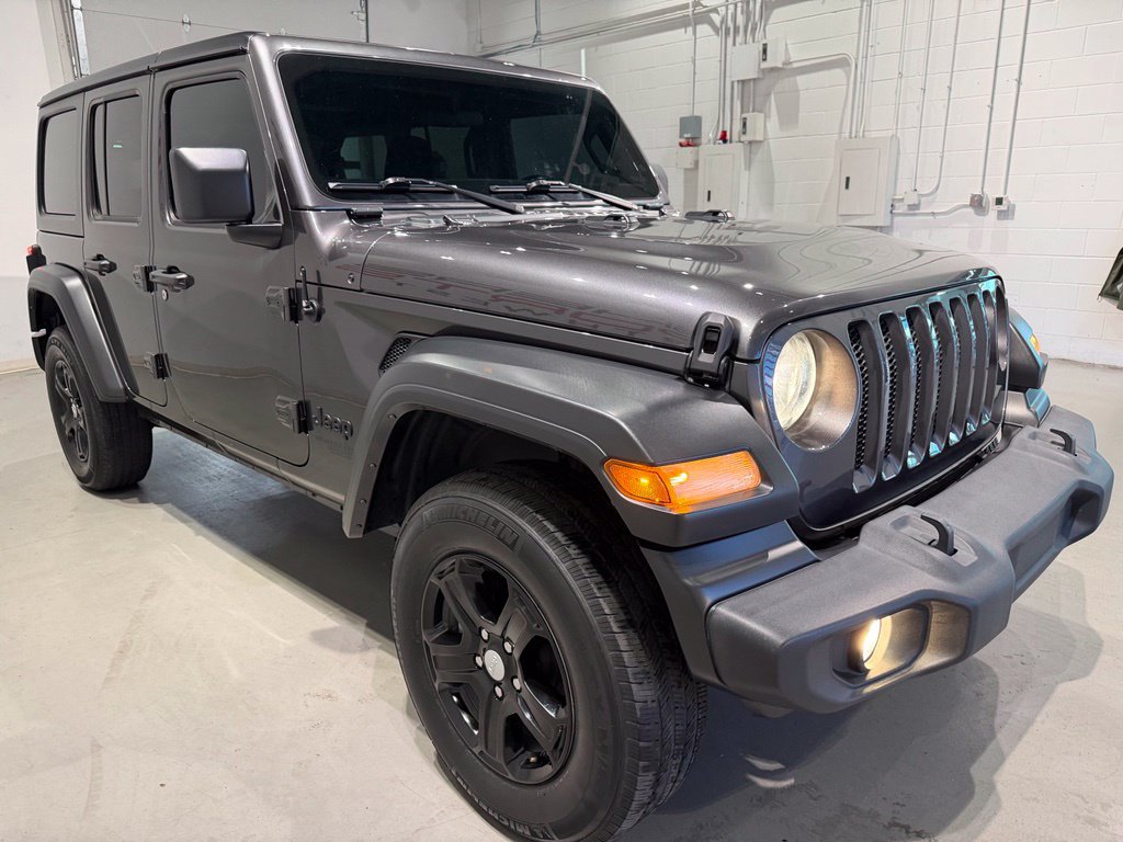 Used 2021 Jeep Wrangler Unlimited Sport AWD/4WD image 3