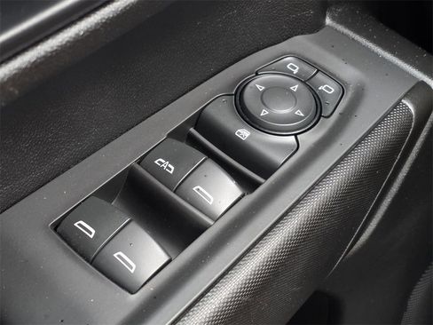 Used 2021 Chevrolet Silverado 1500 Custom image 22