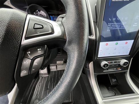 Certified 2024 Ford Edge SEL w/ Convenience Package image 15