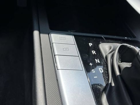 Certified 2024 Hyundai Elantra SEL FWD image 29