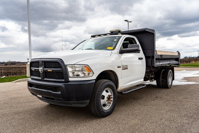 Used 2018 RAM 3500 Tradesman RWD image 3