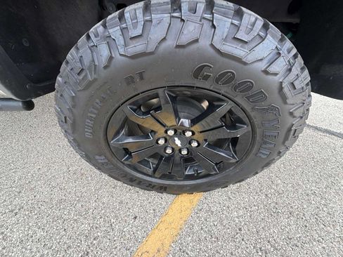 Certified 2021 Chevrolet Colorado ZR2 w/ ZR2 Dusk Special Edition AWD/4WD image 32