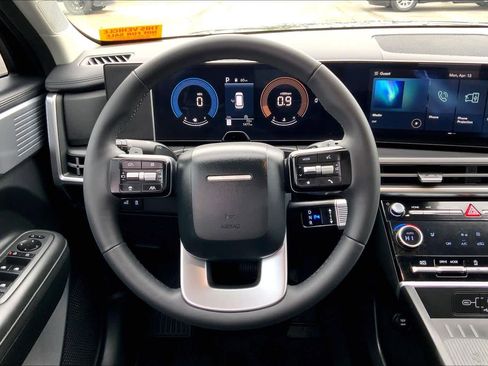 Used 2026 Hyundai Santa Fe SEL image 6