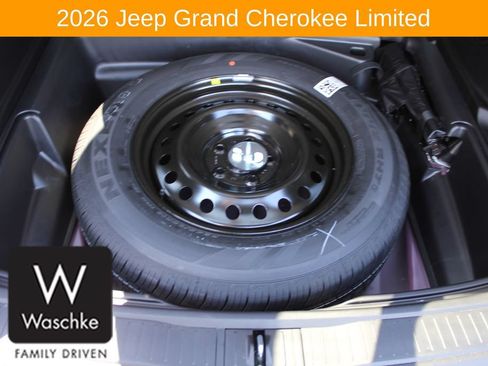 Used 2026 Jeep Grand Cherokee Limited w/ Trailer Tow Package AWD/4WD image 21