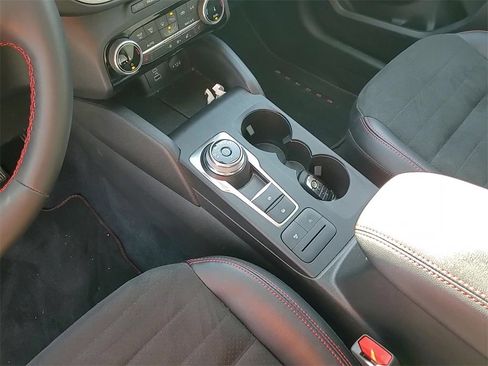 Used 2022 Ford Escape SEL w/ SEL Stealth AWD Package image 18