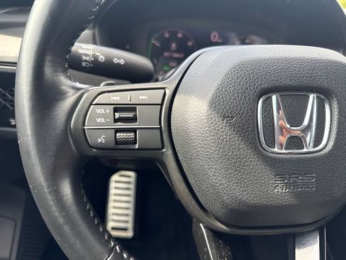 Used 2023 Honda Accord Sport image 14