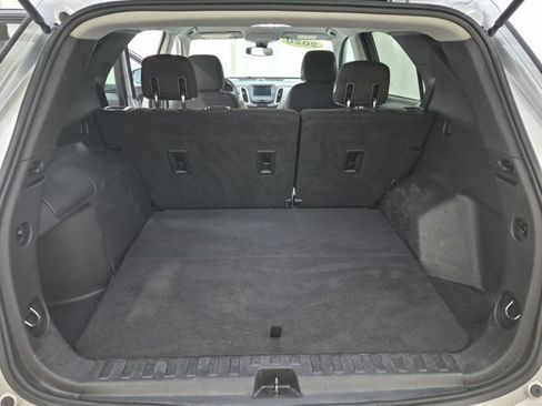 Used 2020 Chevrolet Equinox LS w/ LS Convenience Package FWD image 28
