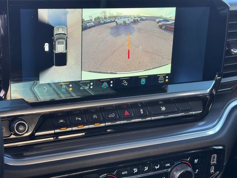 Used 2023 Chevrolet Silverado 1500 High Country image 23