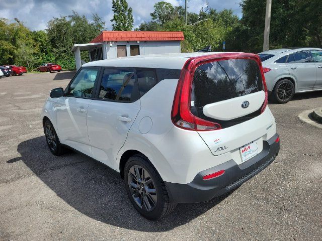Used 2021 Kia Soul EX FWD image 3