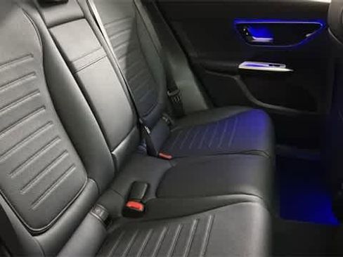 Used 2026 Mercedes-Benz GLC 300 4MATIC image 34