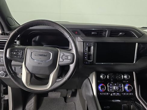 Used 2022 GMC Yukon Denali AWD/4WD image 11