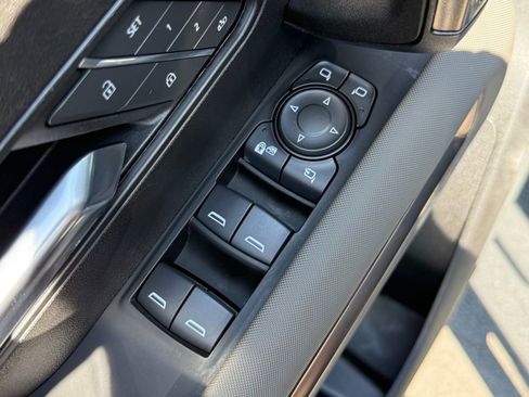 Used 2025 GMC Hummer EV 2X AWD/4WD image 17