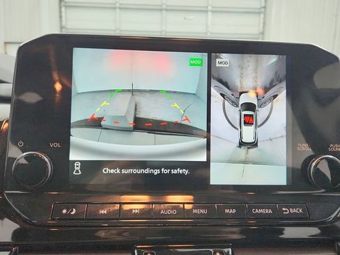 Used 2025 Nissan Pathfinder SL w/ SL Premium Package AWD/4WD image 30