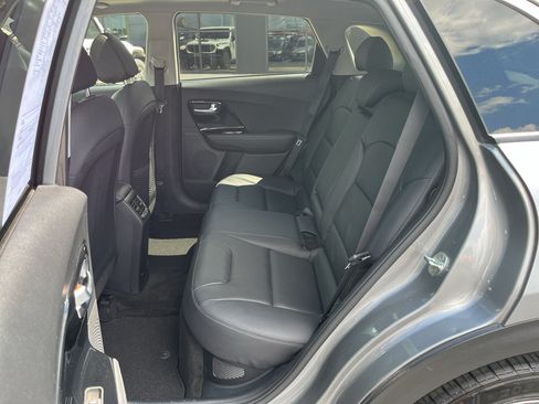 Used 2022 Kia Niro EX Premium FWD image 36