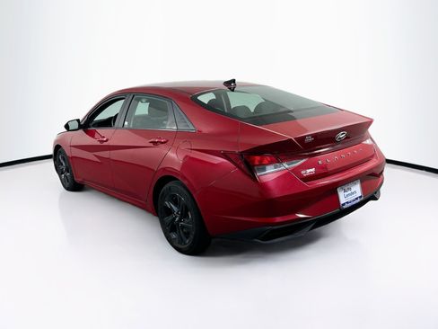 Used 2023 Hyundai Elantra SEL w/ Cargo Package FWD image 7