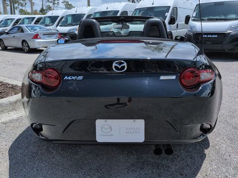 Used 2016 MAZDA MX-5 Miata Sport image 6