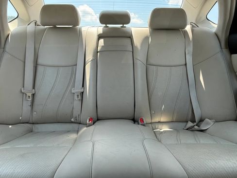Used 2011 INFINITI M37 w/ Deluxe Touring Pkg RWD image 22