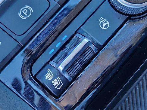 New 2025 Kia K5 EX image 21