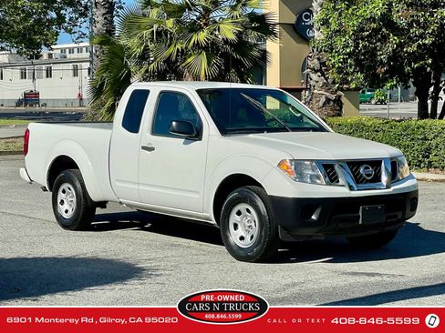 Used 2017 Nissan Frontier S image 1